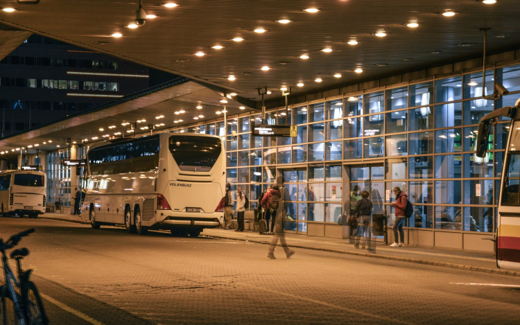 Vitézy Dávid: megújul a népligeti buszállomás utastájékoztatási rendszere