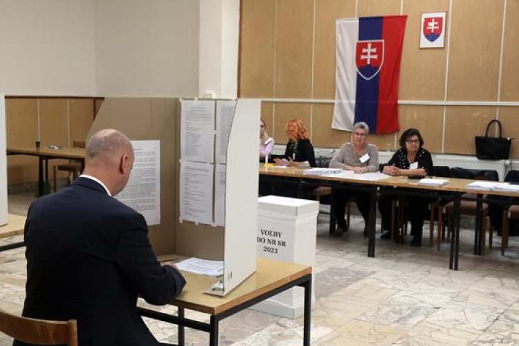 Szlovákiai választás - Robert Fico pártja nyerte a voksolást a leadott szavazatok 94,6 százalékos feldolgozottsága mellett